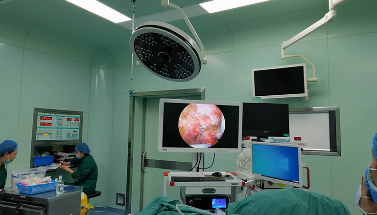 what is hysteroscopy surgery?