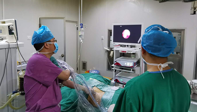 Application of 3D endoscopic technology in cystoscopy surgery