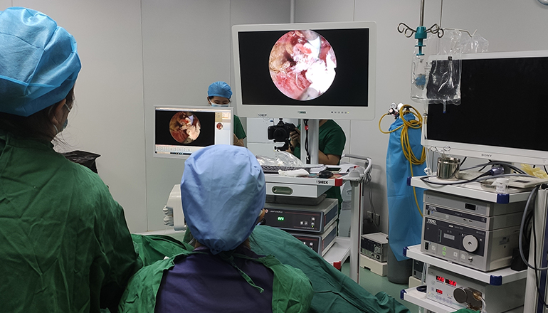 Hysteroscopic removal of intrauterine foreign bodies