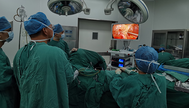 Laparoscopic right hemicolectomy