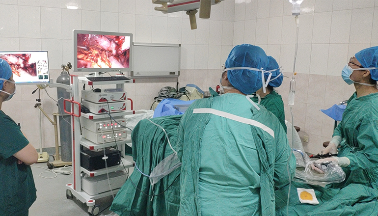 Laparoscopic interstitial pregnancy operation of fallopian tube